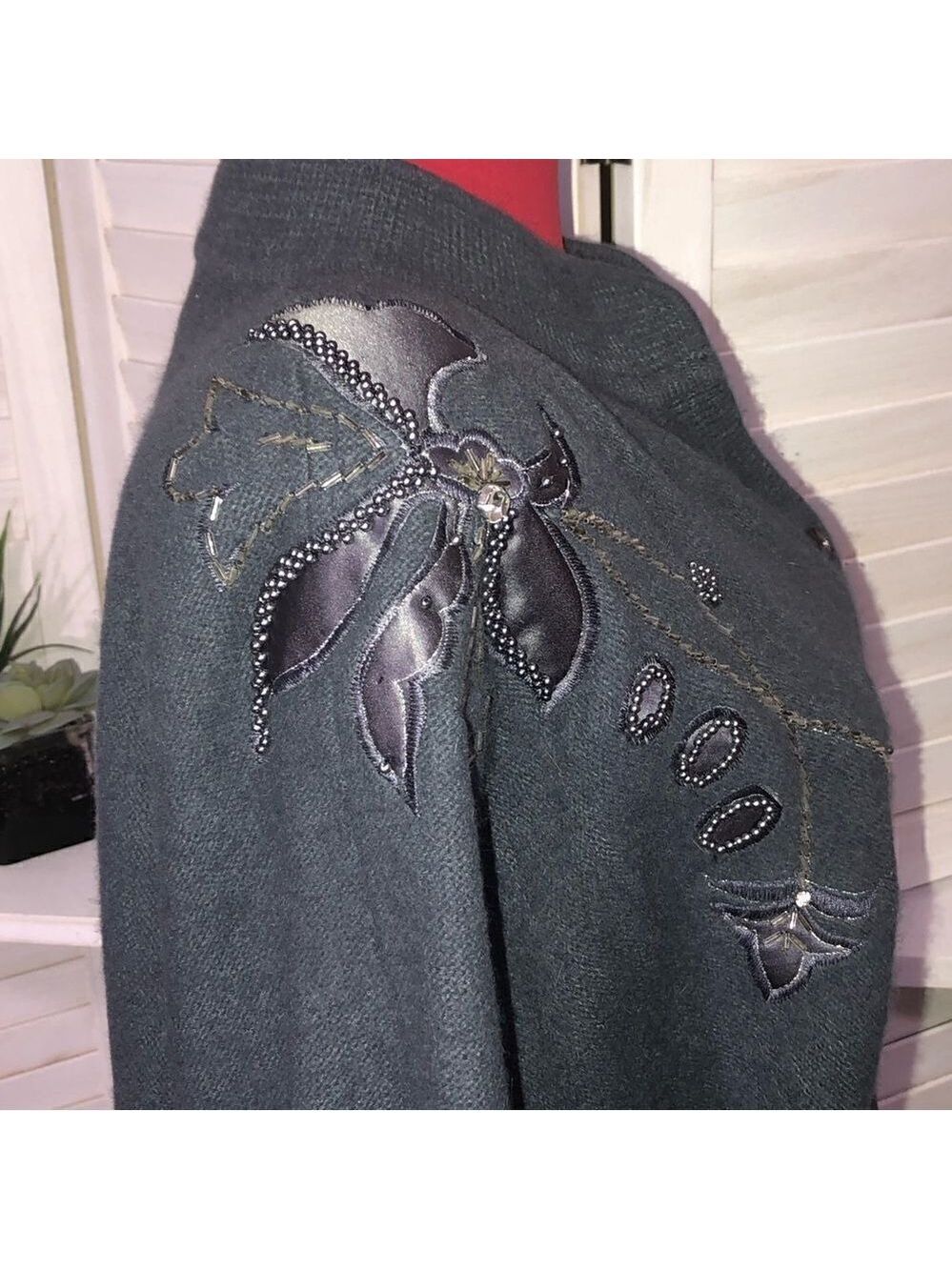 Vintage 80s 90s Embroidered Knit Cardigan Gray Floral Medium - Picture 3 of 8